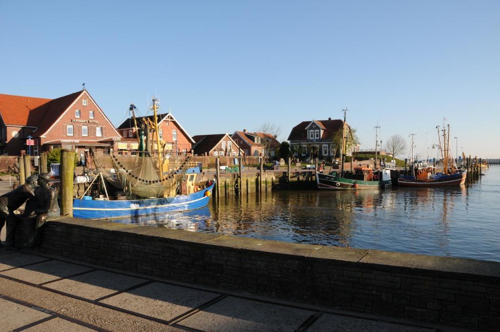 Mingers Hotel Neuharlingersiel Dış mekan fotoğraf