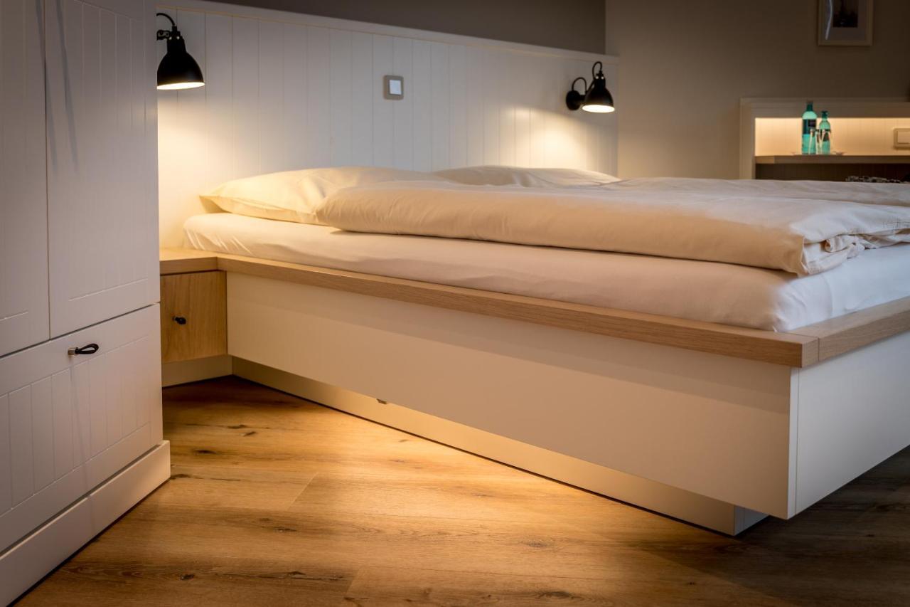 Mingers Hotel Neuharlingersiel Dış mekan fotoğraf
