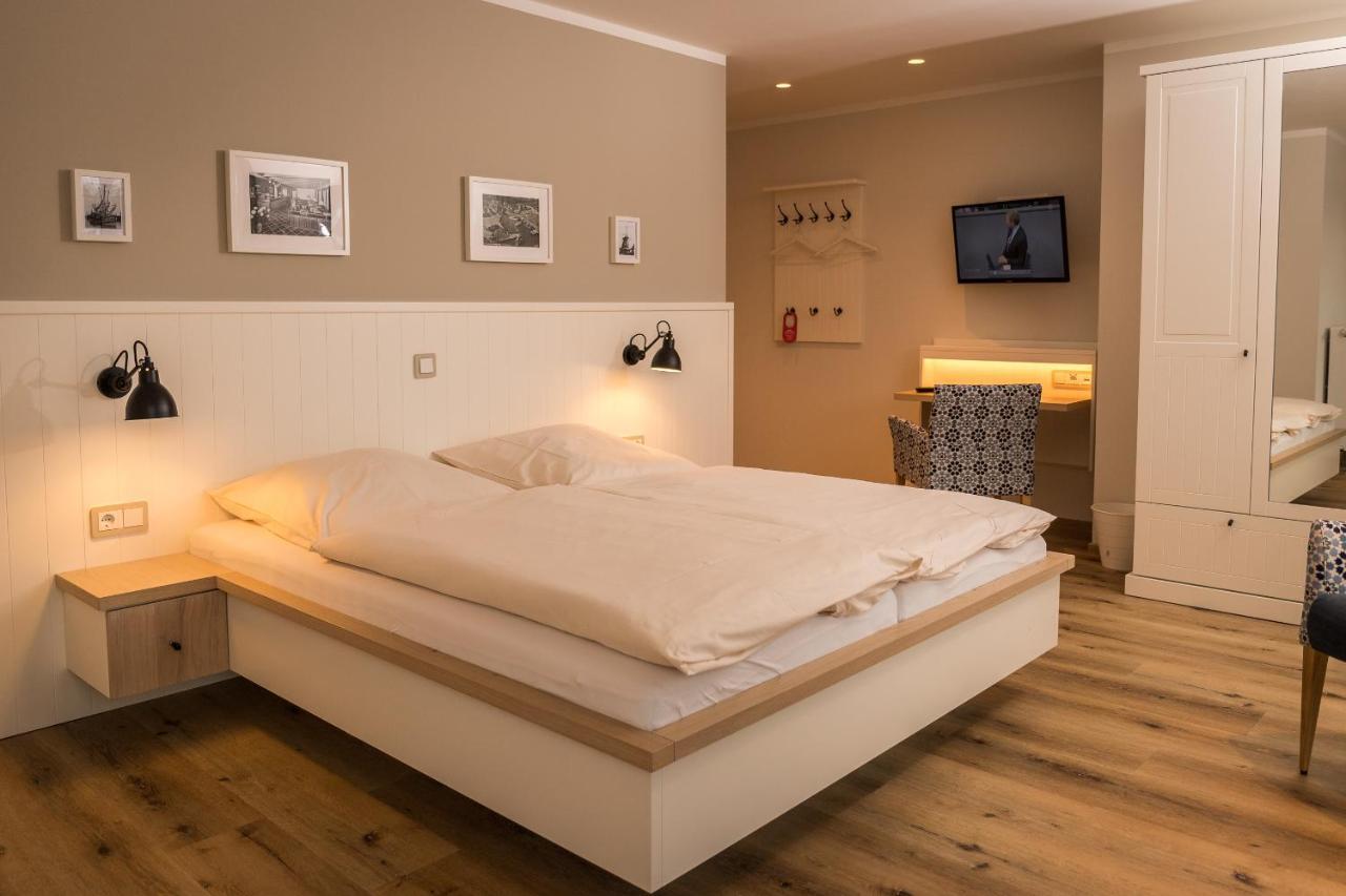 Mingers Hotel Neuharlingersiel Dış mekan fotoğraf